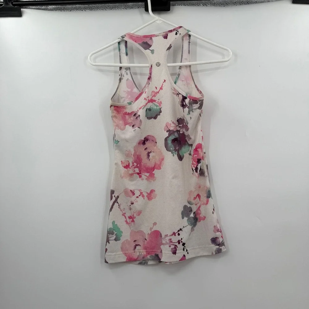 Lululemon floral tank size 4